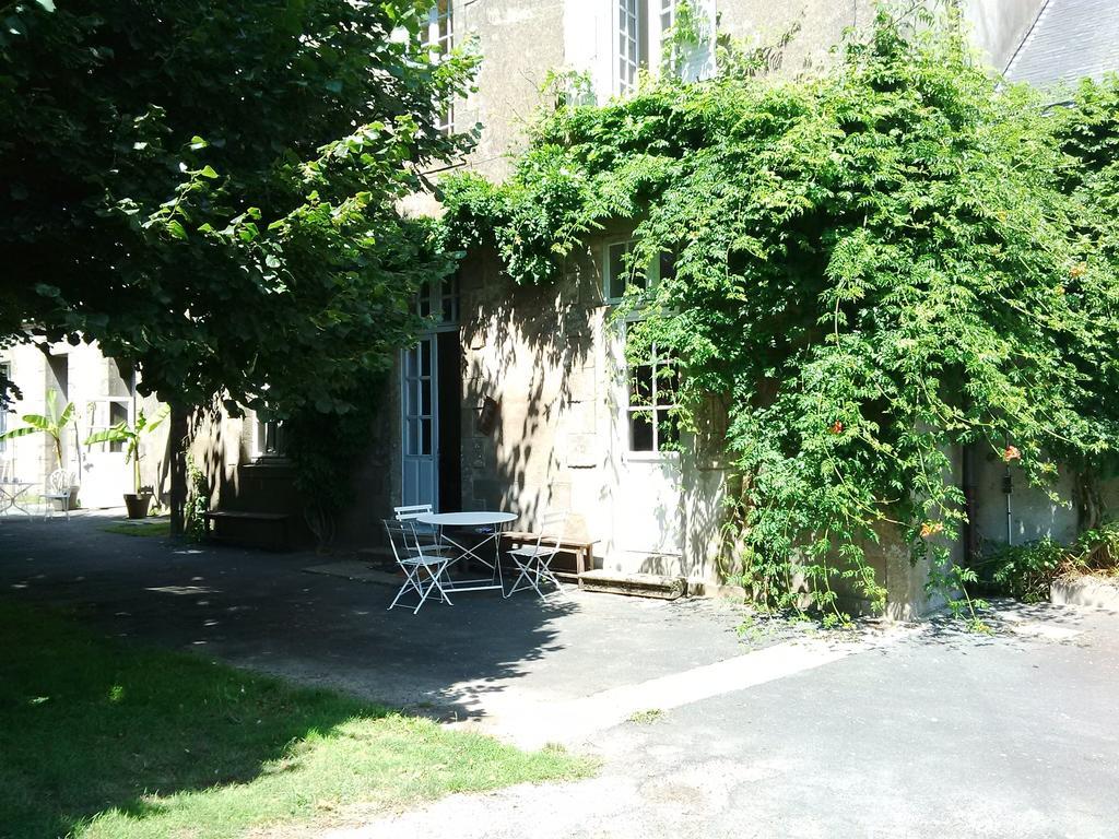 La Bonne Ecole Bed & Breakfast Les Landes-Genusson Eksteriør bilde